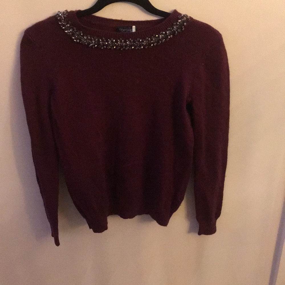 Maroon sweater